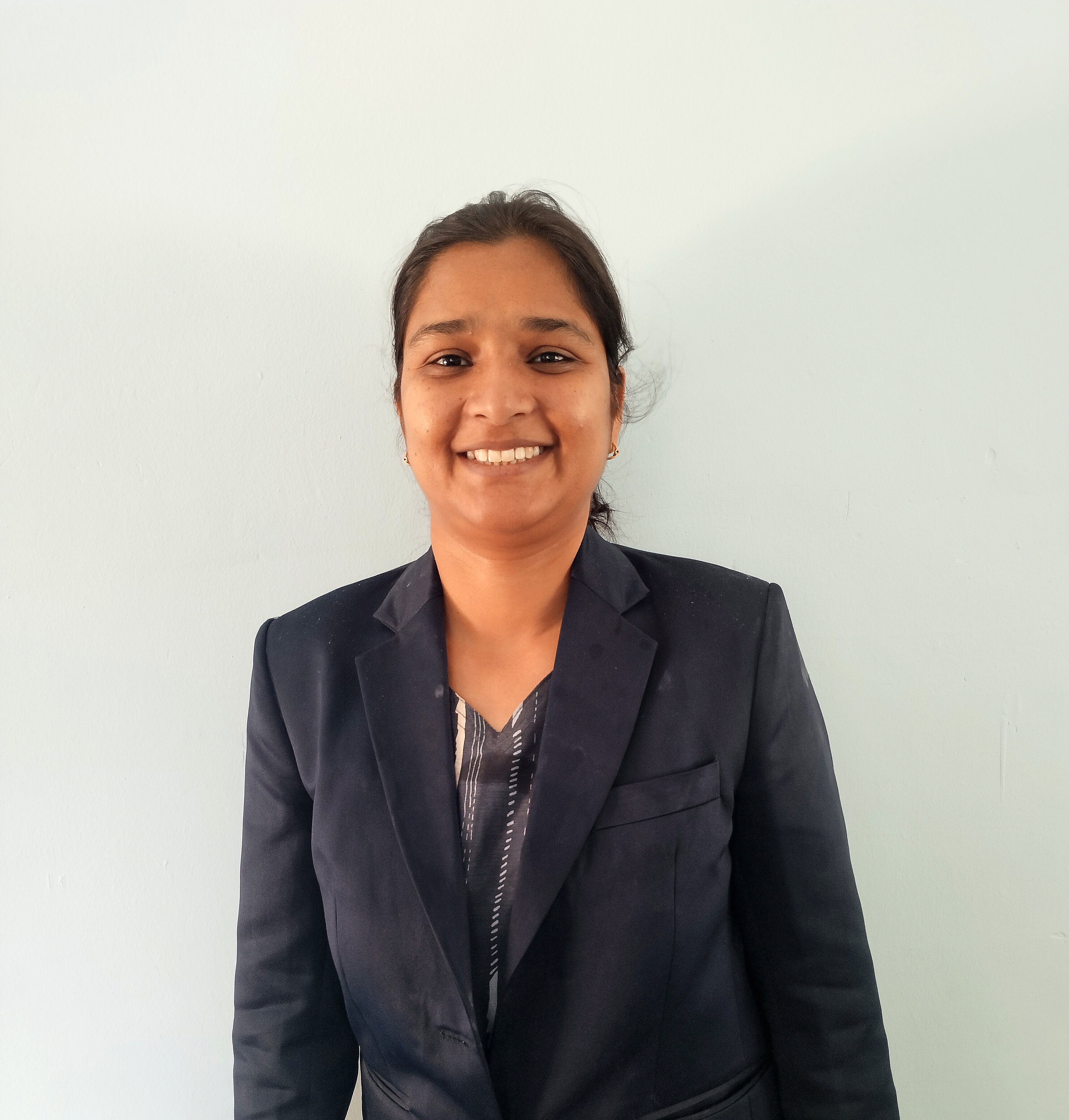 Minakshi Bhatt, Teacher