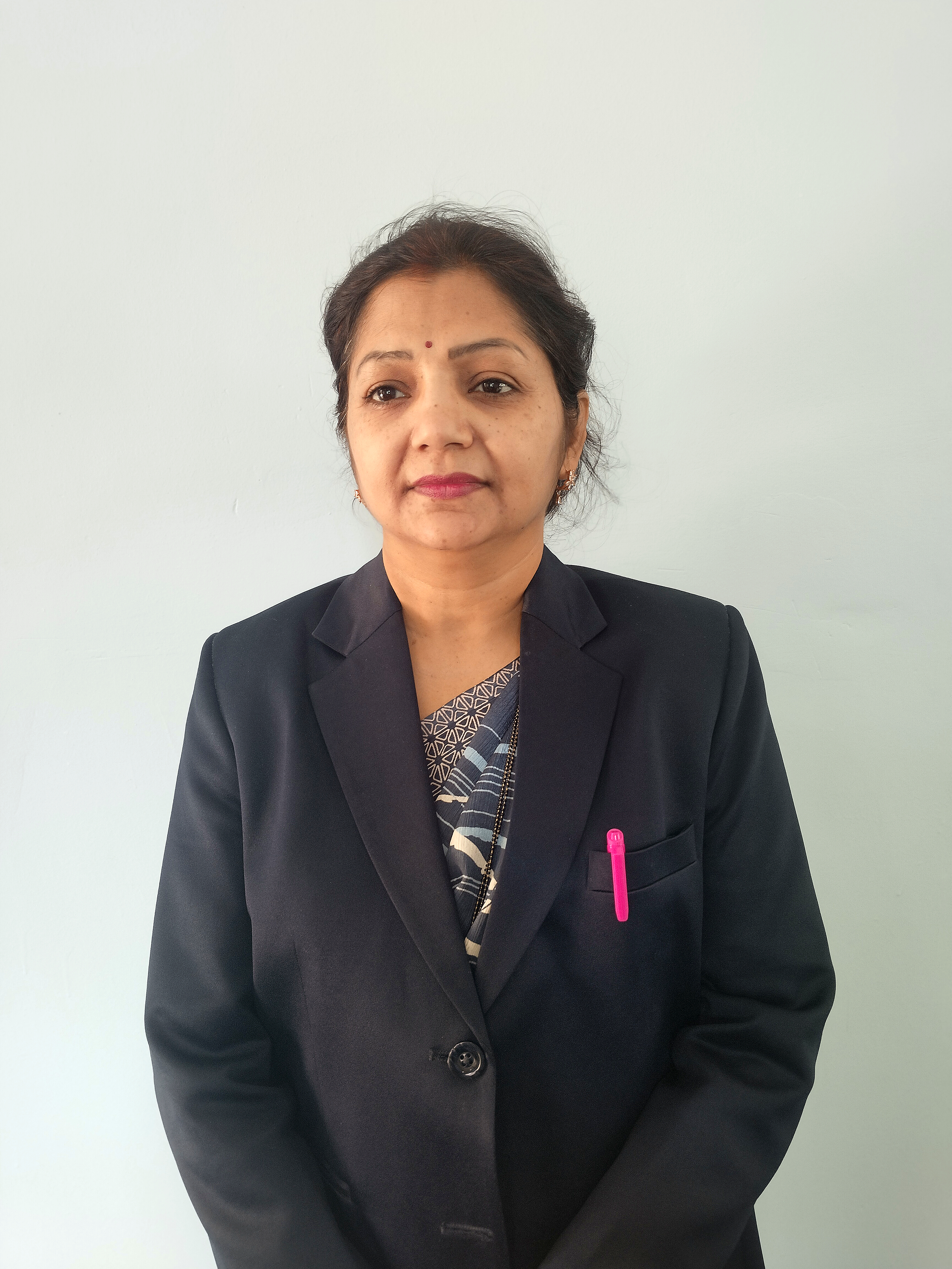 Meenakshi Singh, Teacher